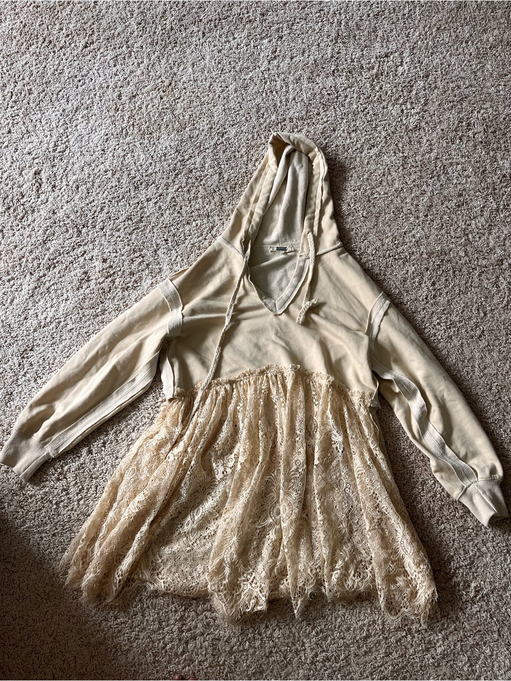 gimmicks by BKE Cream Lace-Hem Hoodie
